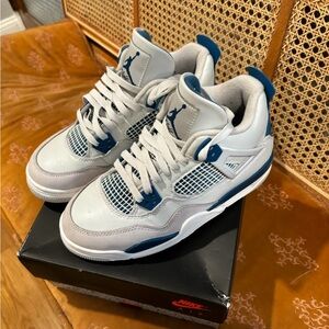 Jordan 4 blue military